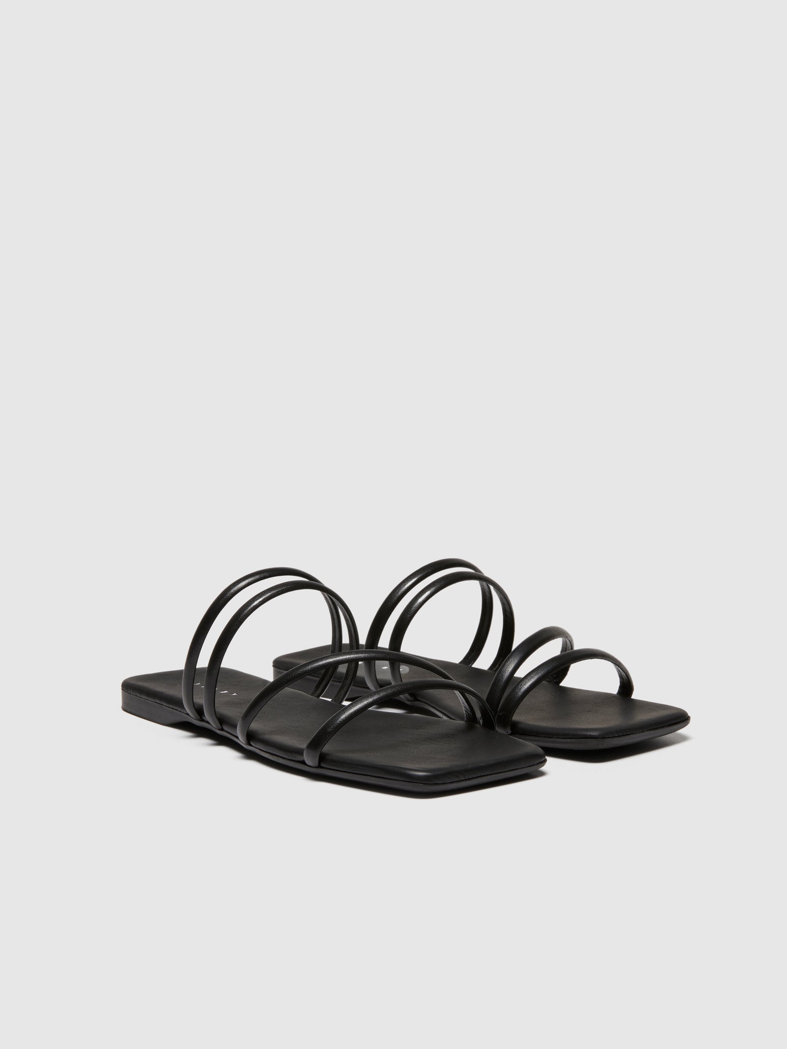 Sandali bassi con fascette da donna nero | Sisley Outlet