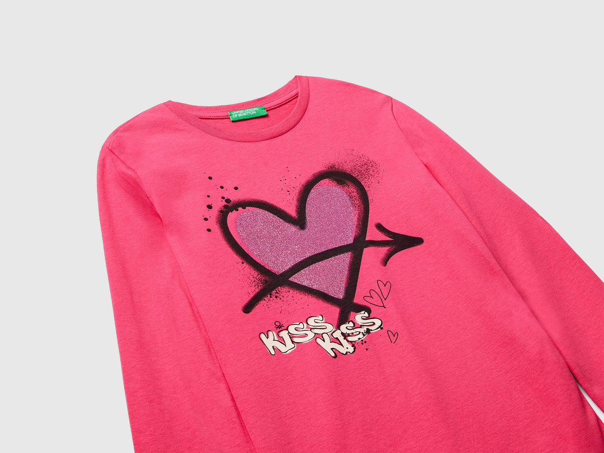 Maglietta con stampa glitter