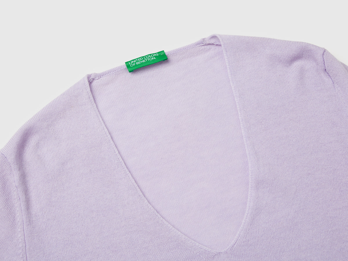 Maglione con scollo a V in pura lana Merino