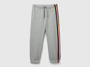 Joggers in felpa con banda rigata