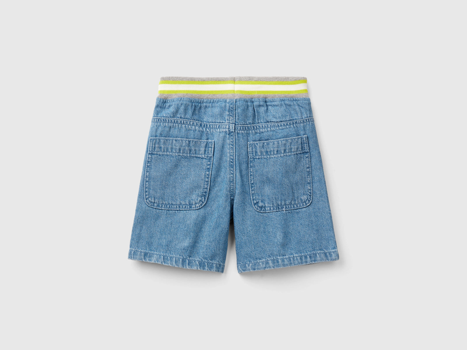 Bermuda cargo in jeans leggero da bimbo azzurro 2 | Benetton Outlet
