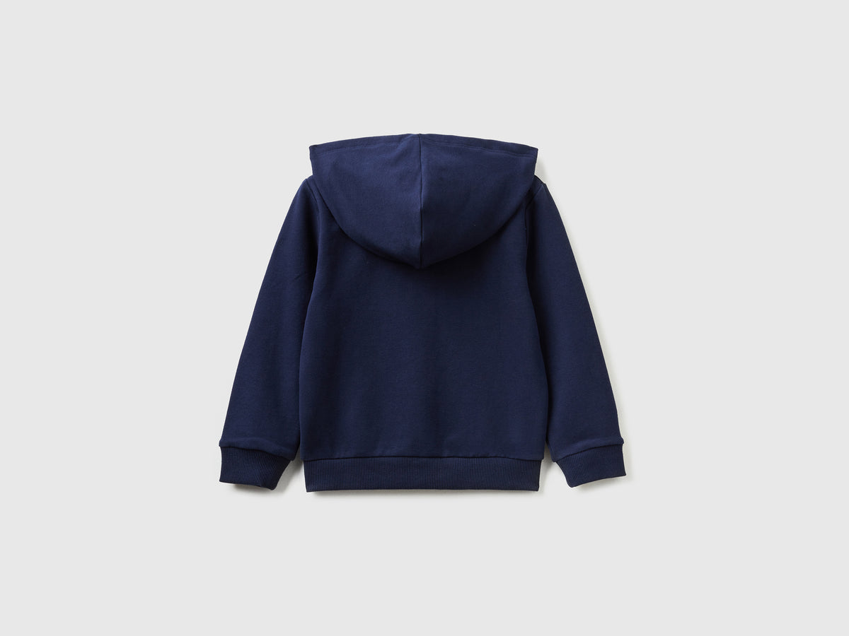 Calda felpa con zip e ricamo logo