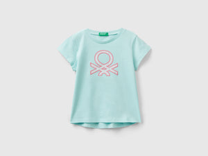 Maglietta con ricamo logo in cotone bio