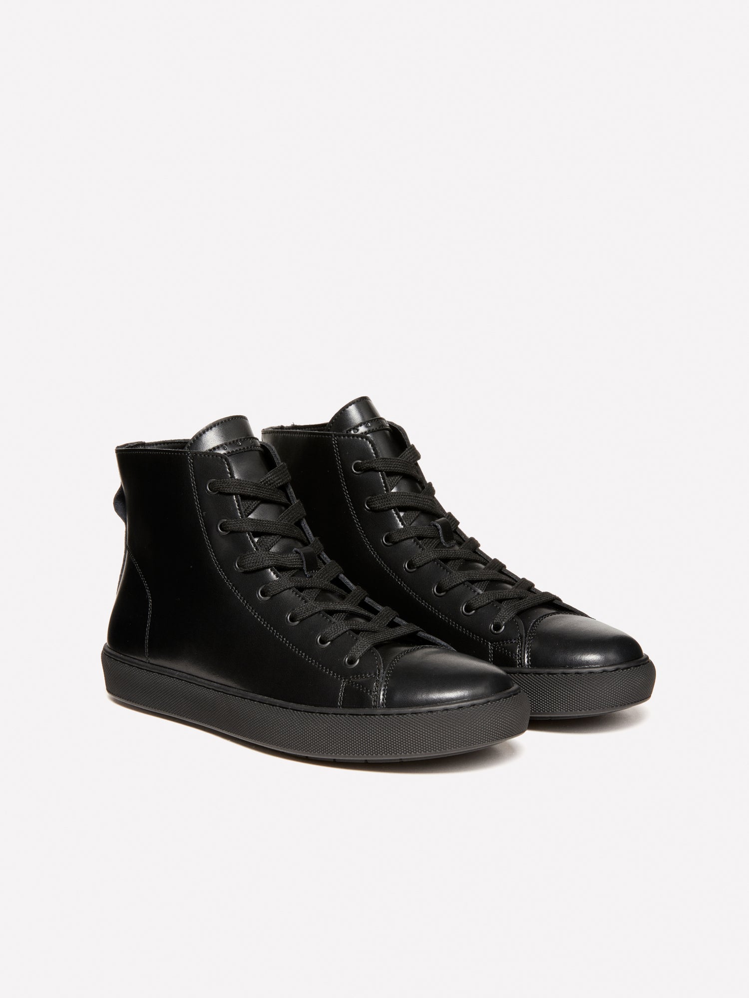 Sneakers alte in pelle da uomo nero | Sisley Outlet