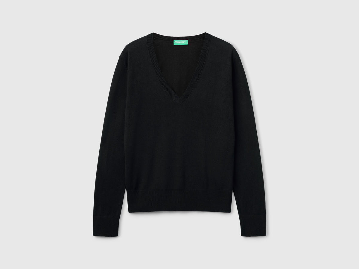 Maglia con scollo a V in misto seta