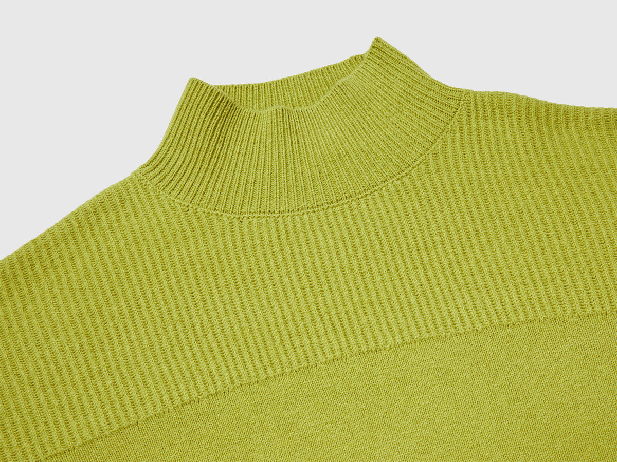 Maglione collo alto 100% lana