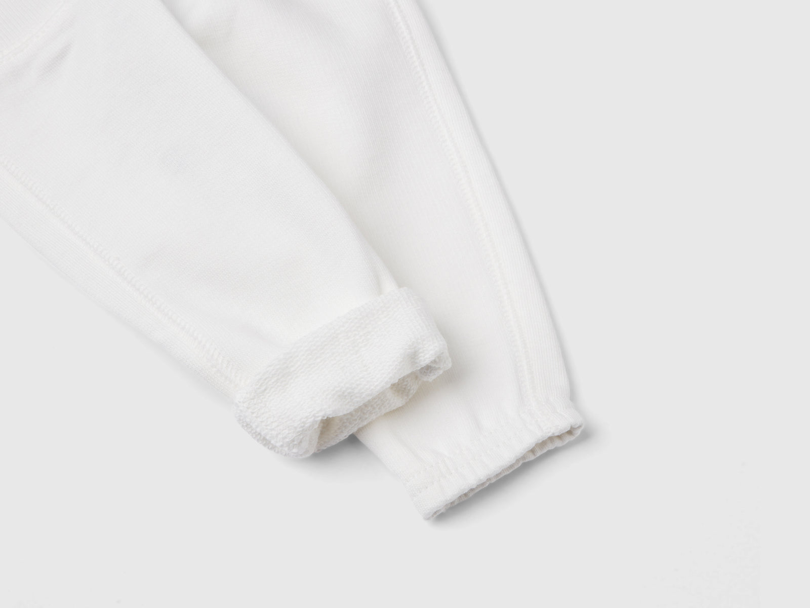Pantaloni in felpa di cotone bio da neonato bianco panna 3 | Benetton Outlet