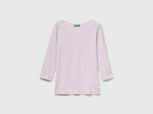 T-shirt con scollo a barchetta