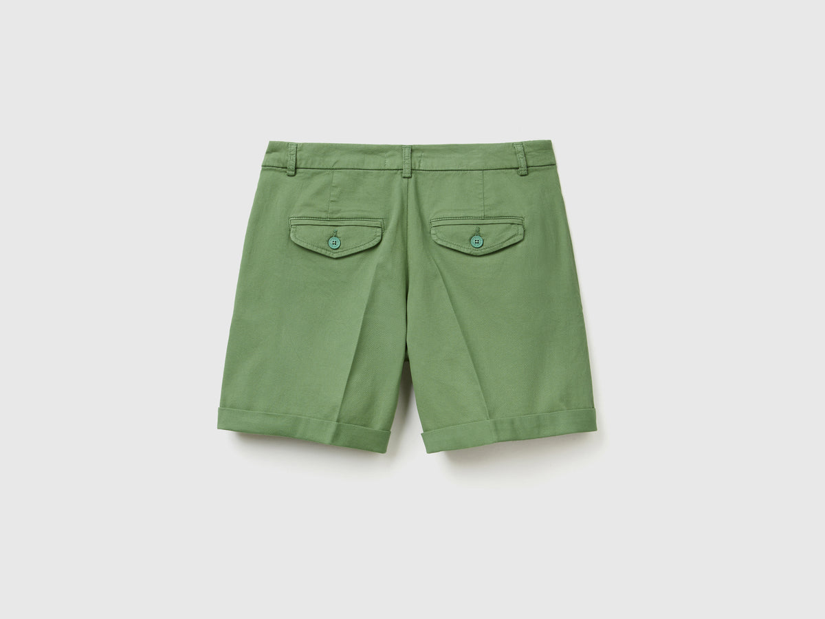 Bermuda in cotone stretch da donna verde 2 | Benetton Outlet
