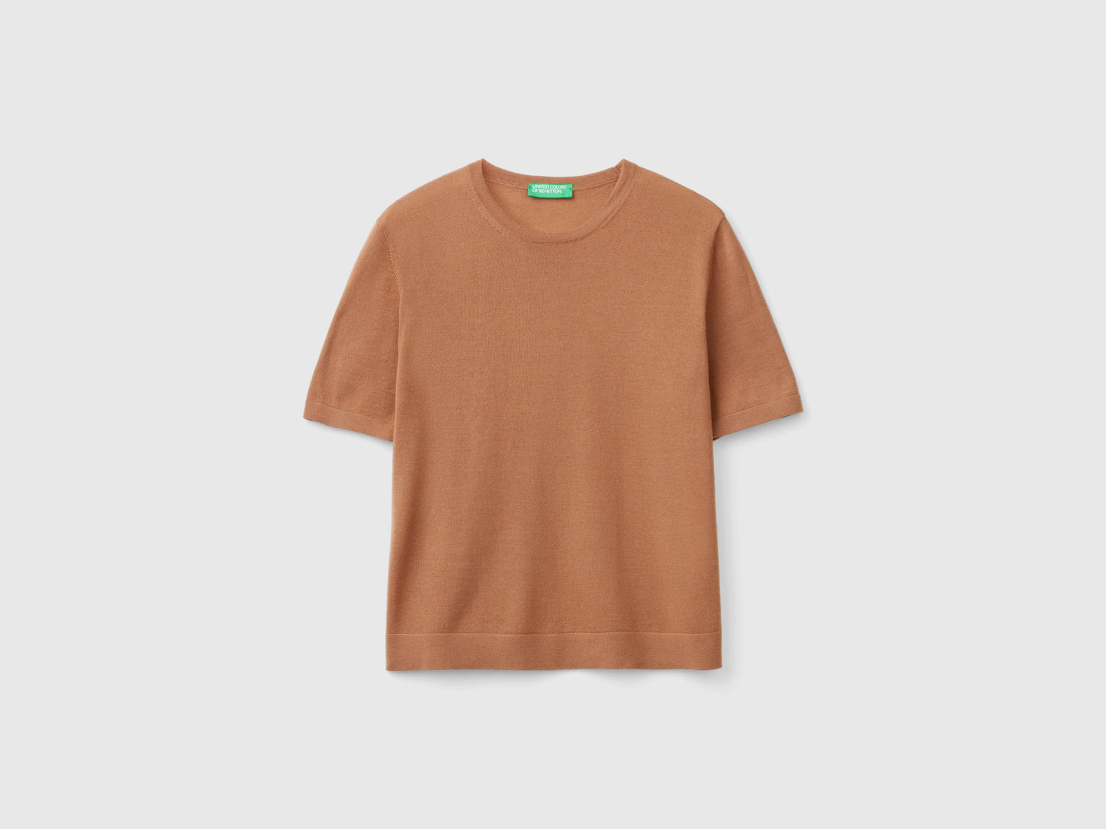 Maglia manica corta in pura lana Merino da donna cammello | Benetton Outlet
