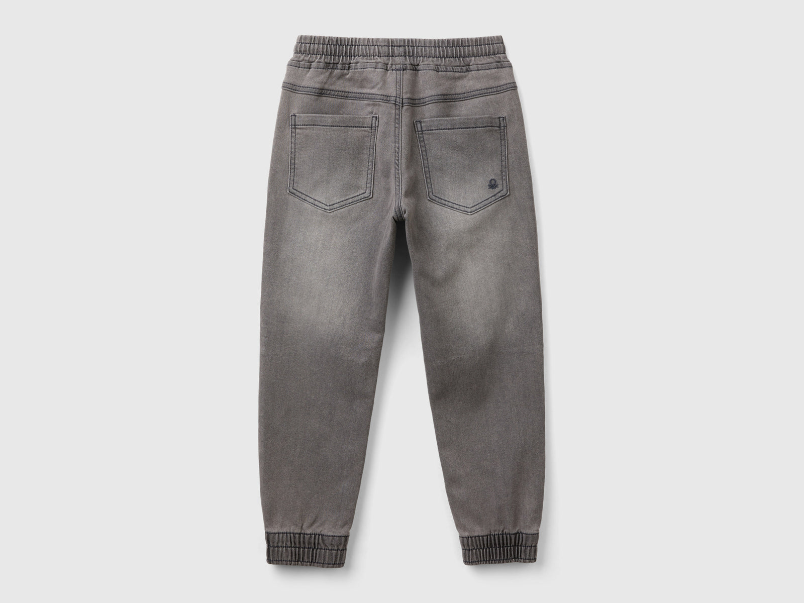 Joggers in denim da bambino nero 2 | Benetton Outlet
