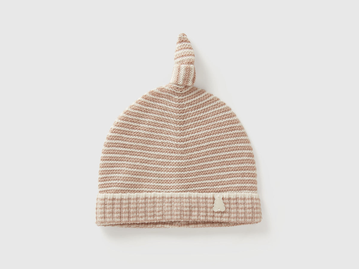 Cappellino in maglia con nodino