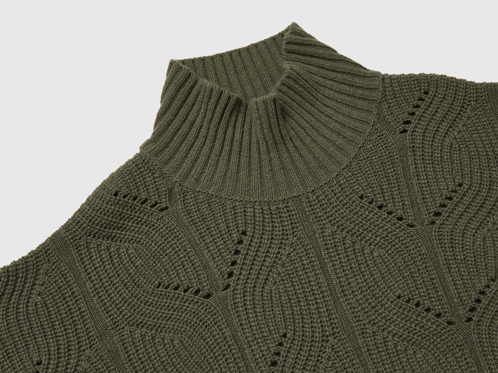 Dolcevita lavorato in misto lana da donna verde militare 3 | Benetton Outlet