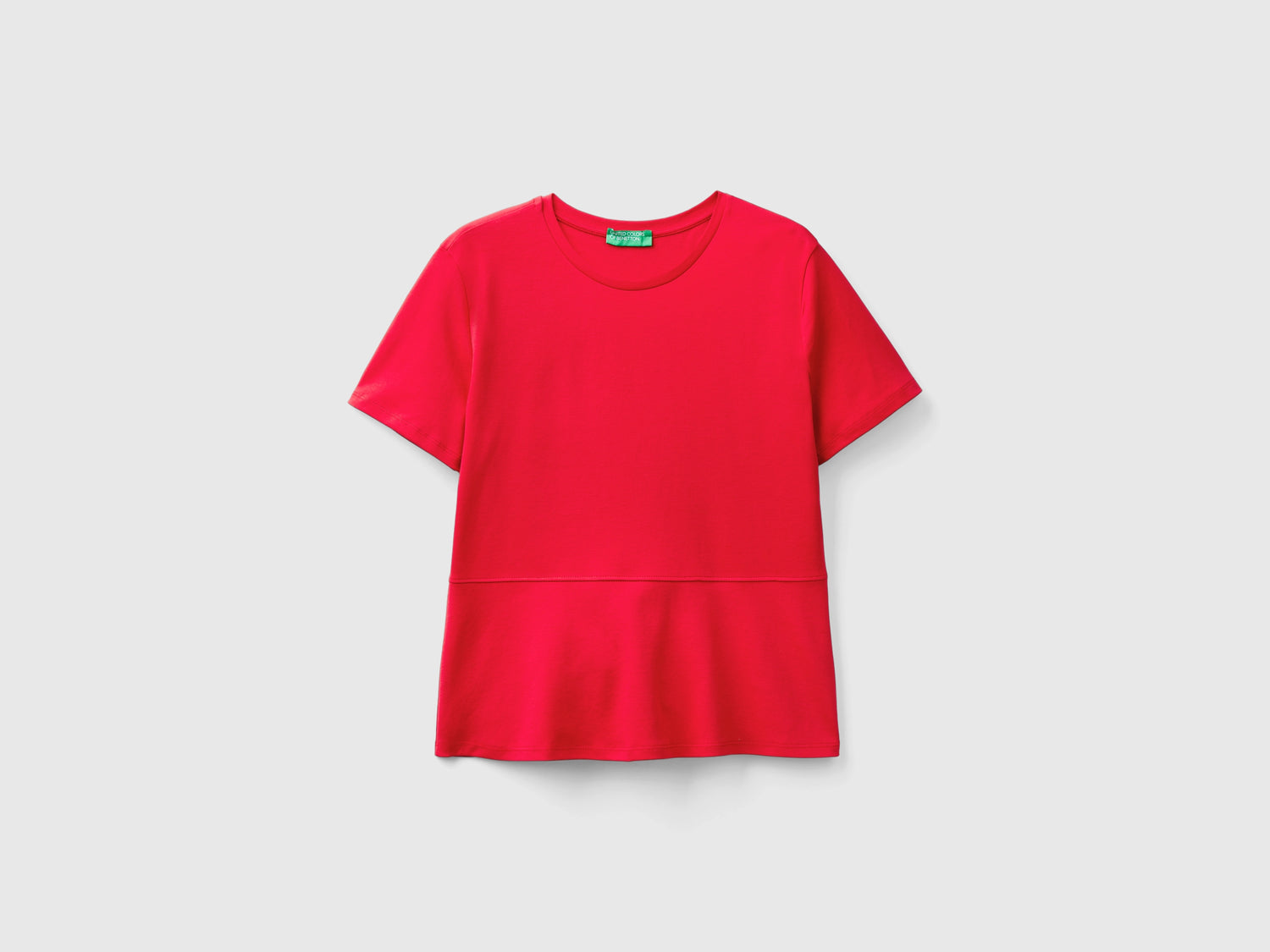 T-shirt slim fit in cotone bio da donna rosso | Benetton Outlet