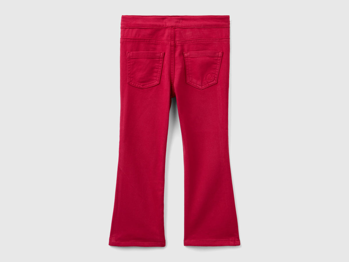 Pantaloni elasticizzati a zampa