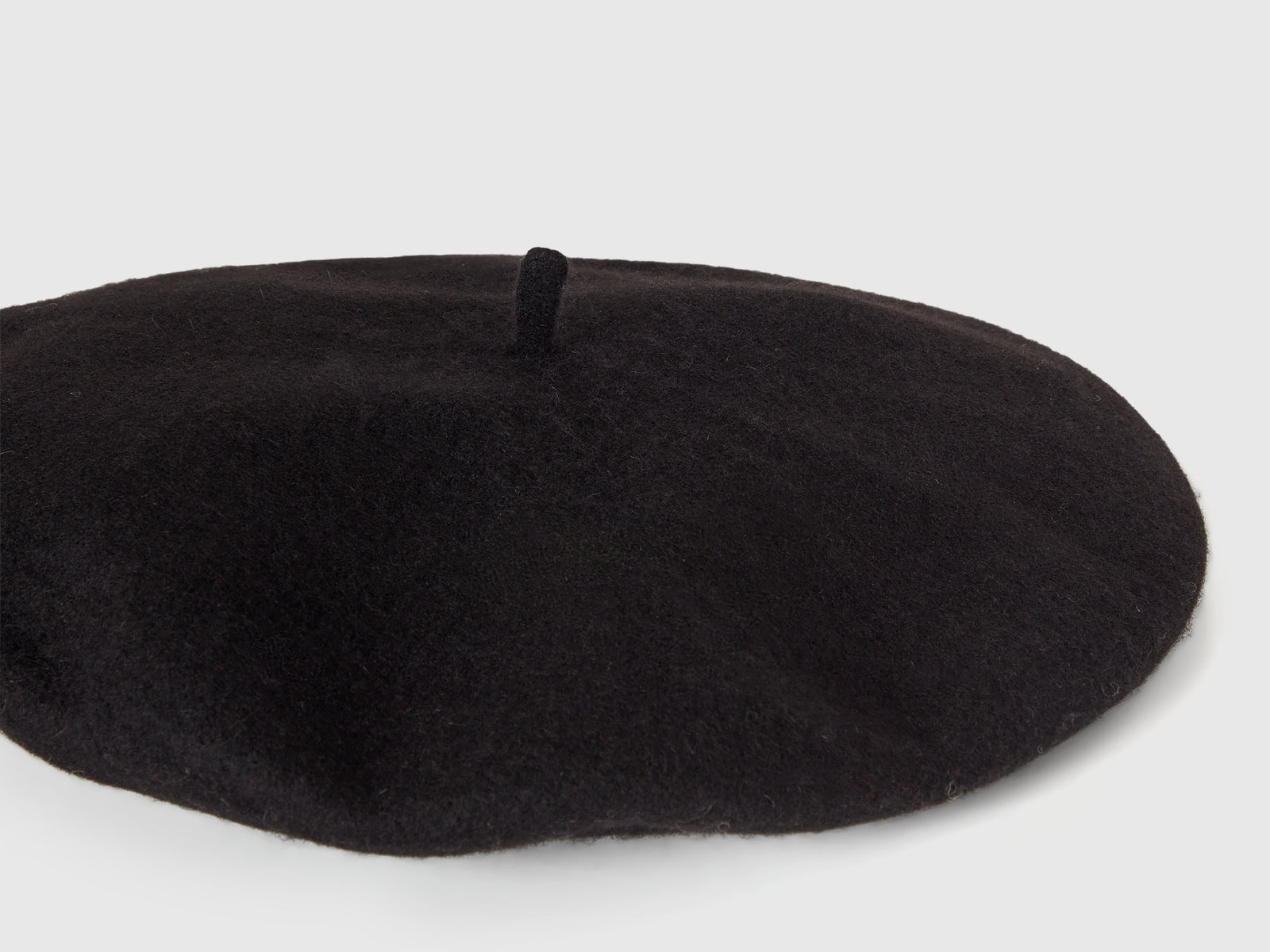 Basco classico in misto lana da donna nero 3 | Benetton Outlet