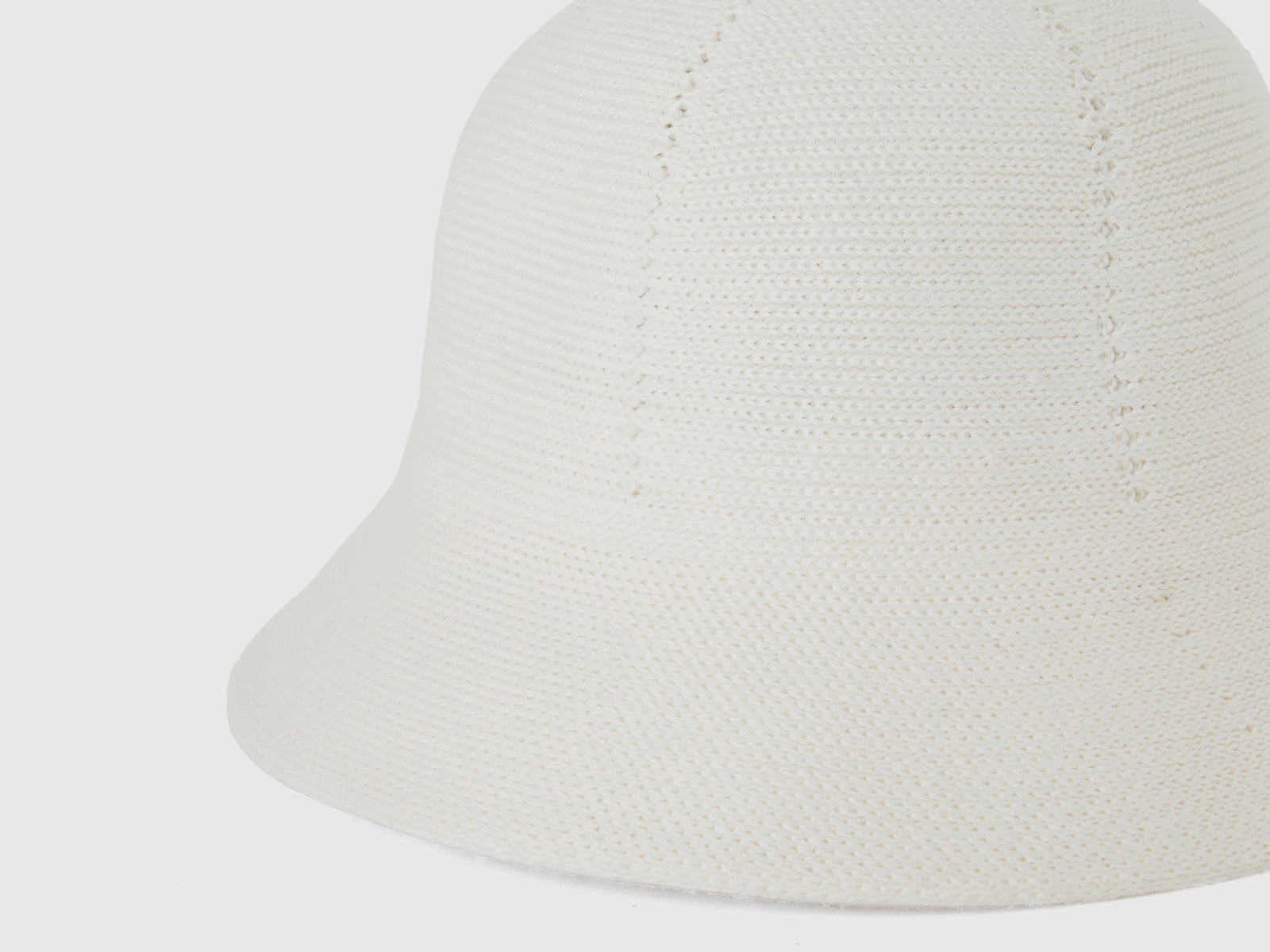 Cappello a campanella da donna bianco panna 3 | Benetton Outlet