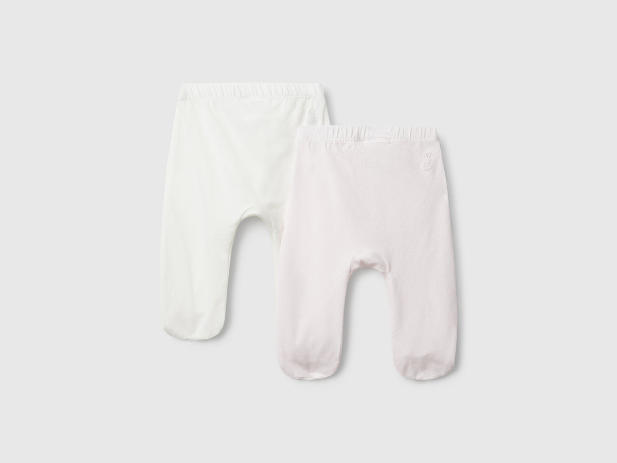 Due pantaloni in cotone