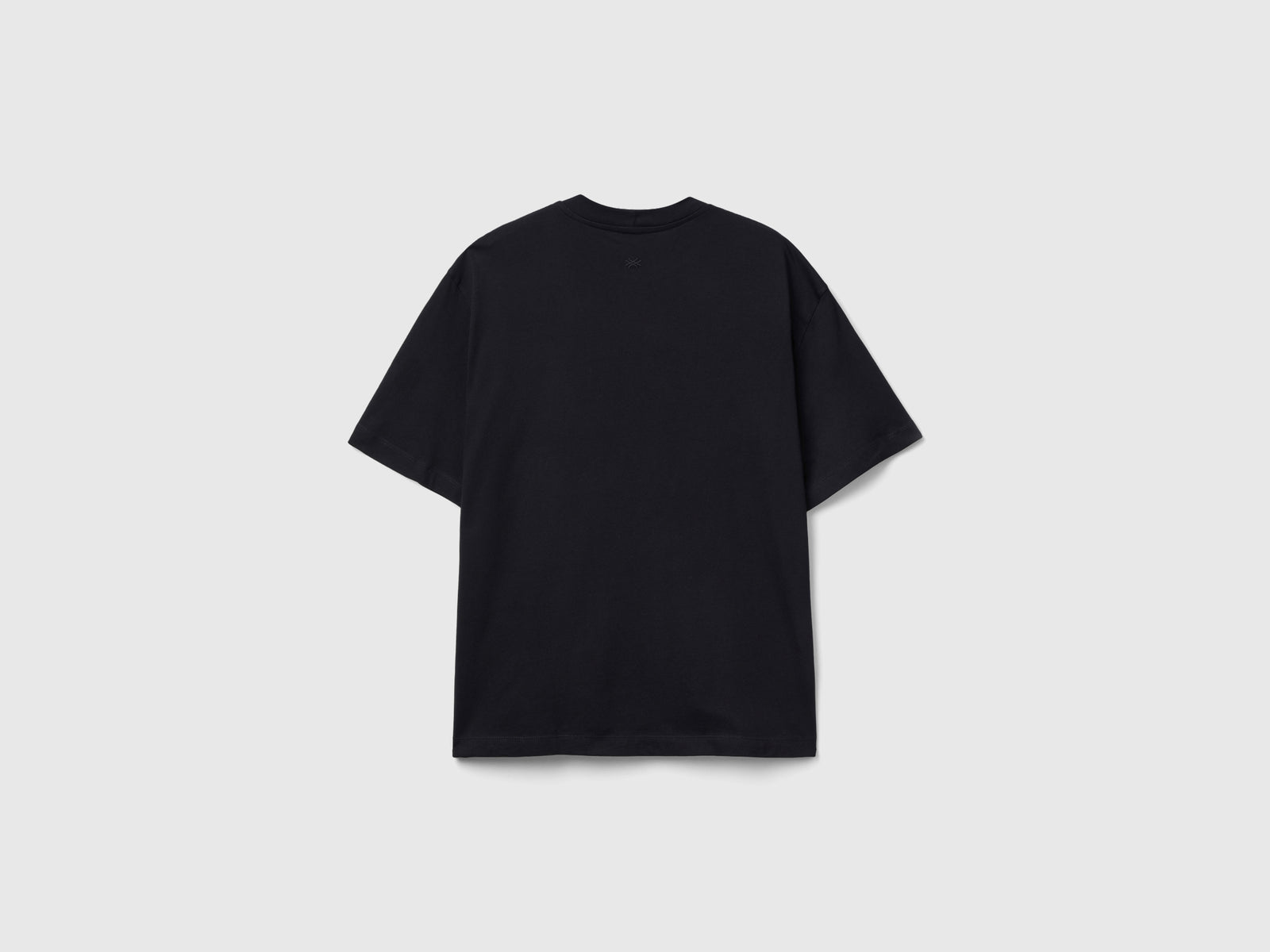 Maglietta boxy fit con stampa da uomo nero 2 | Benetton Outlet