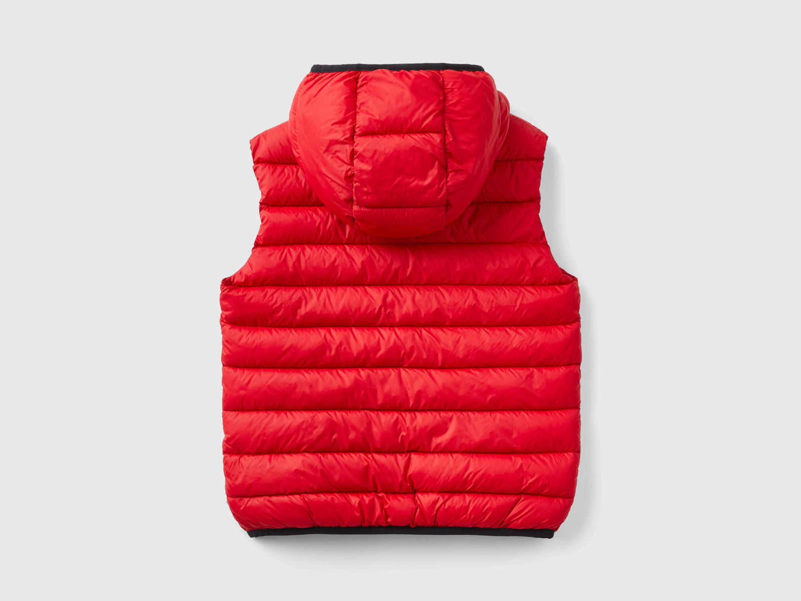 Gilet imbottito con cappuccio da bambino rosso 2 | Benetton Outlet