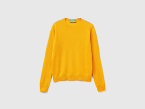 Maglia girocollo giallo ocra in lana Merino