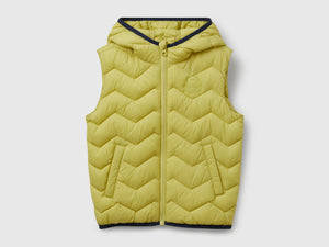 Gilet imbottito con cappuccio