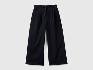Pantaloni wide fit in cotone stretch