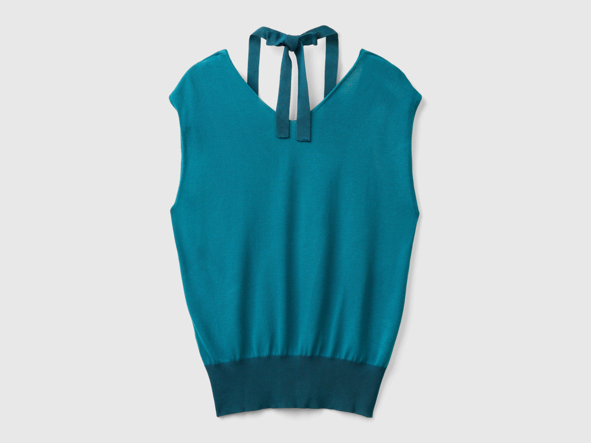Maglia fluida con scollo a V e lacetti
