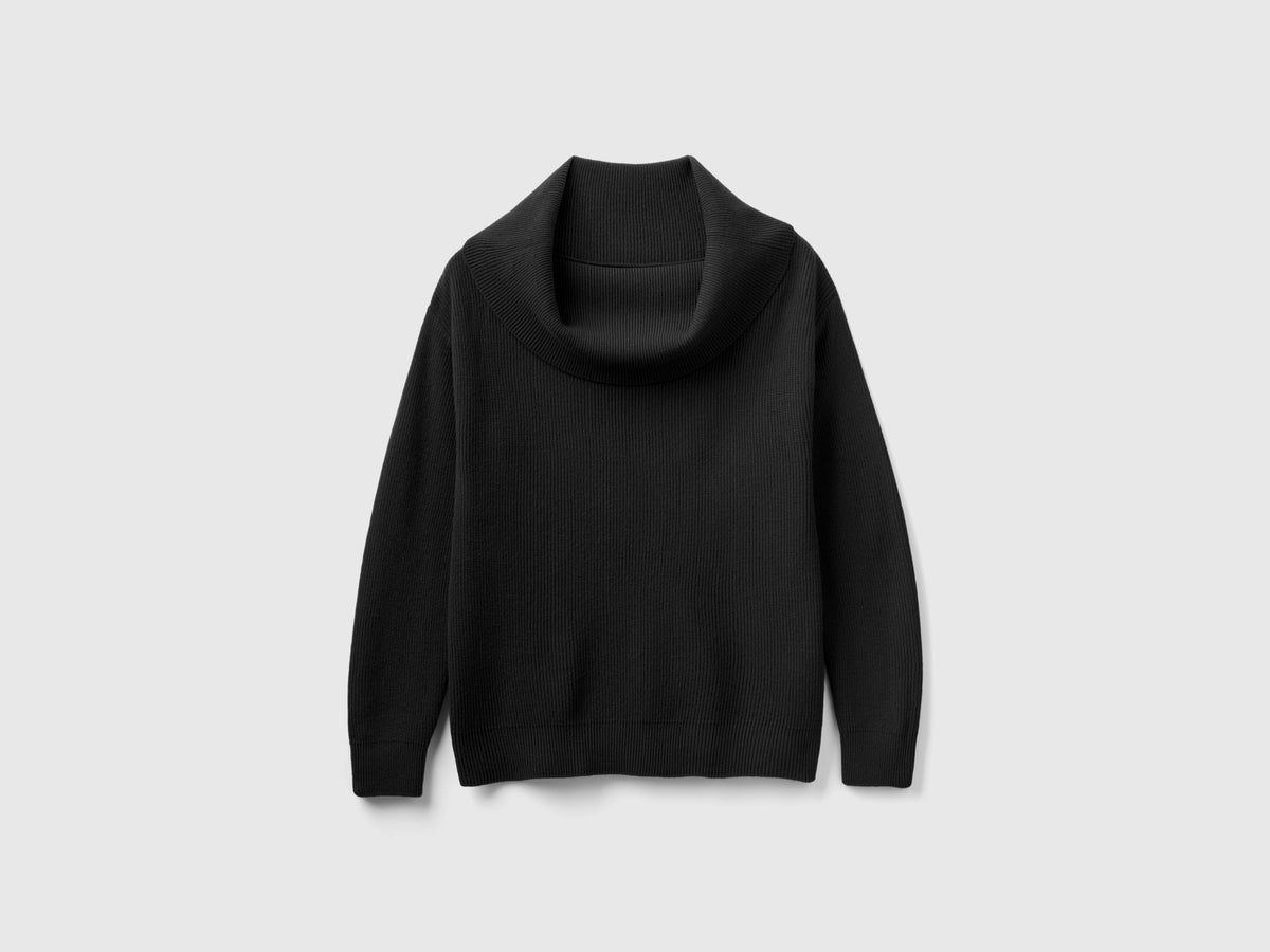 Maglia con spalle scoperte