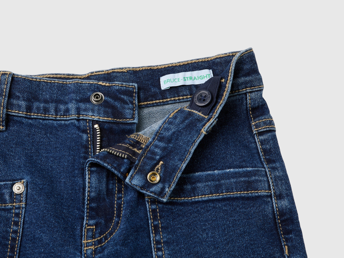Jeans in misto cotone riciclato