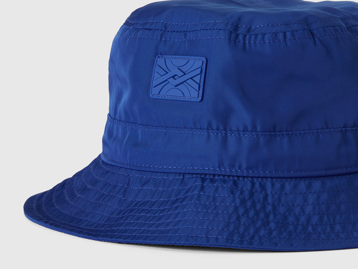 Cappello alla pescatora con coulisse