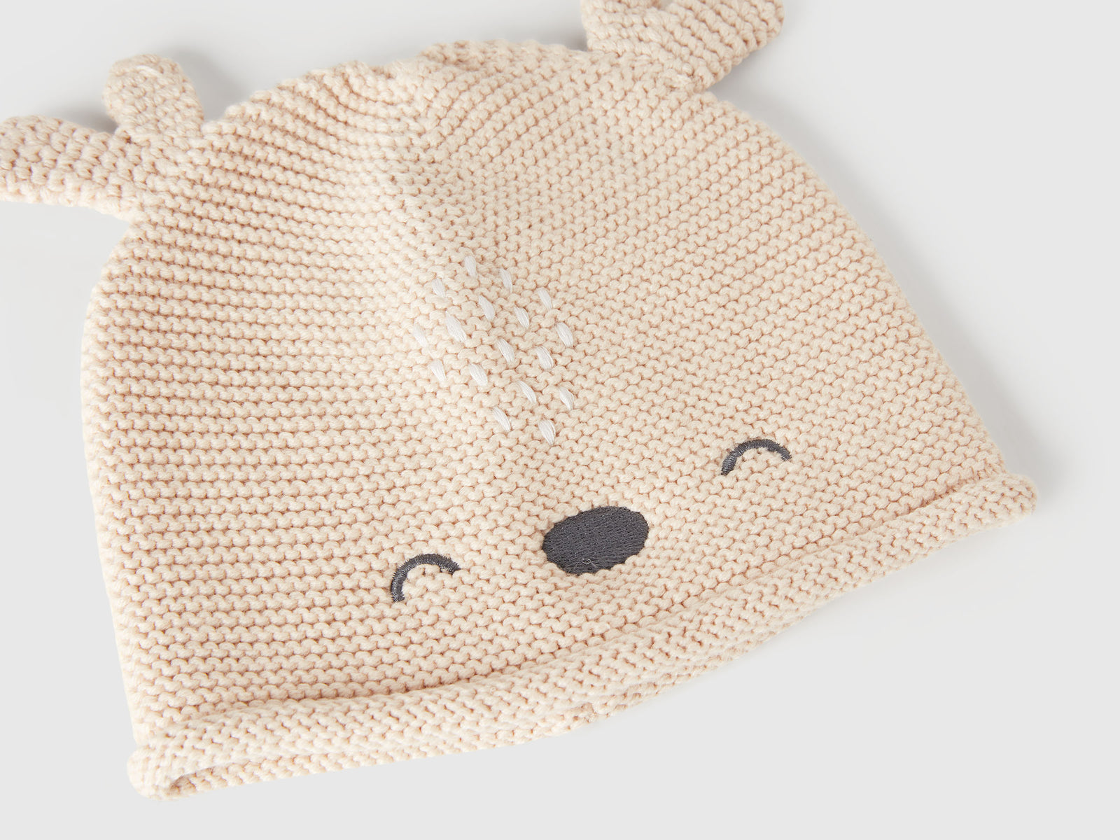 Cappellino crochet con applicazioni da neonato beige 3 | Benetton Outlet