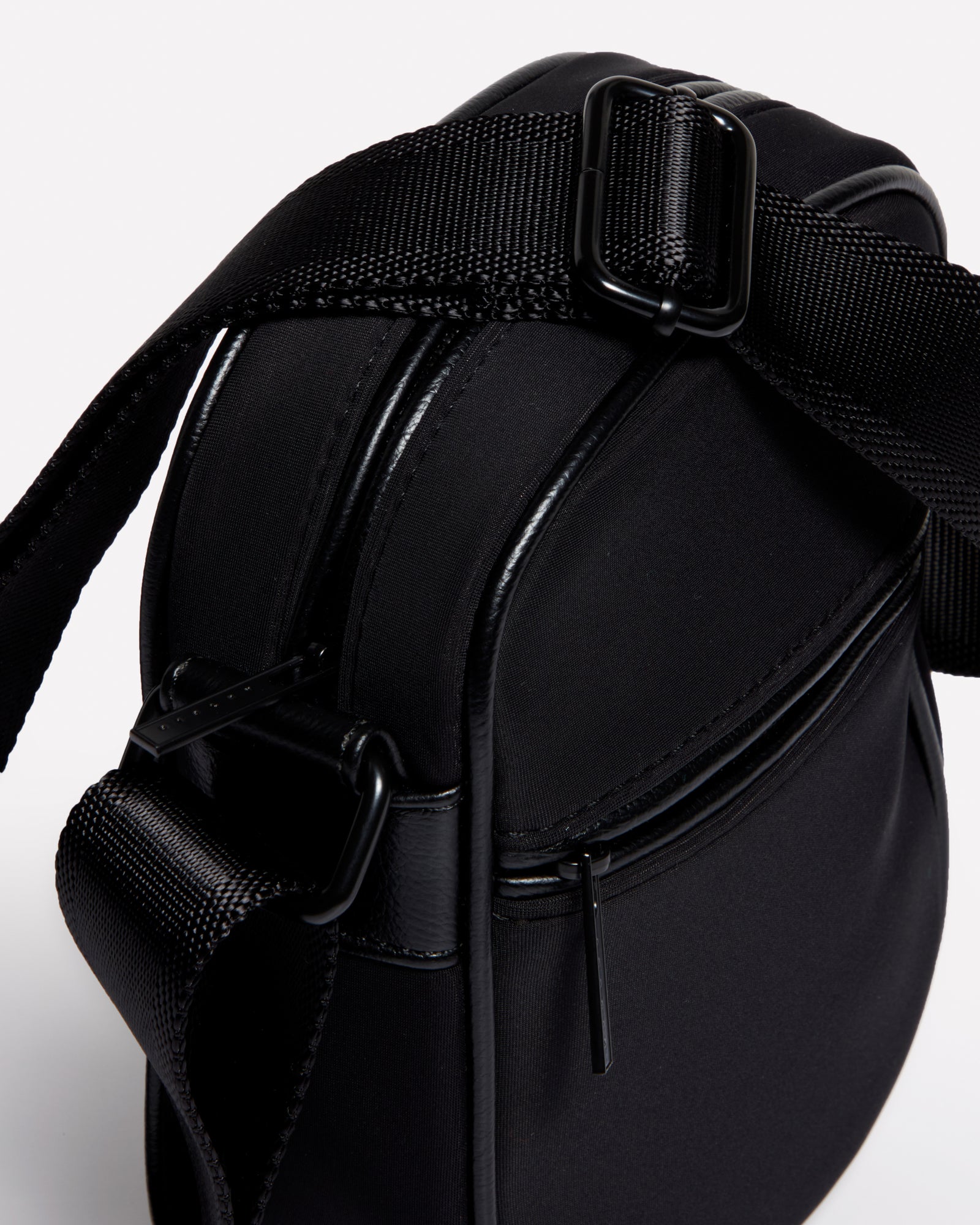 Borsello con tracolla da uomo nero 3 | Sisley Outlet