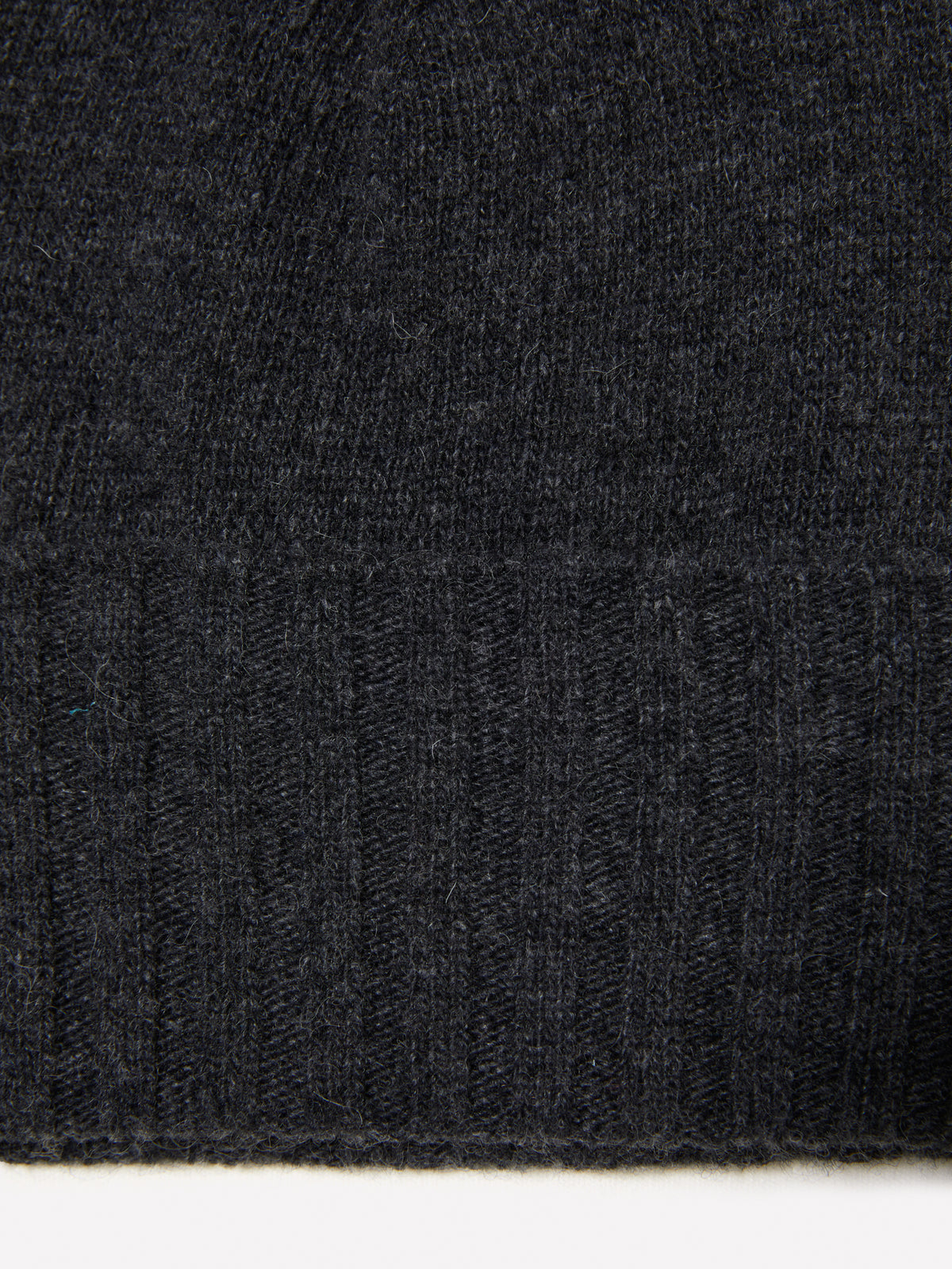 Berretto in maglia di misto lana