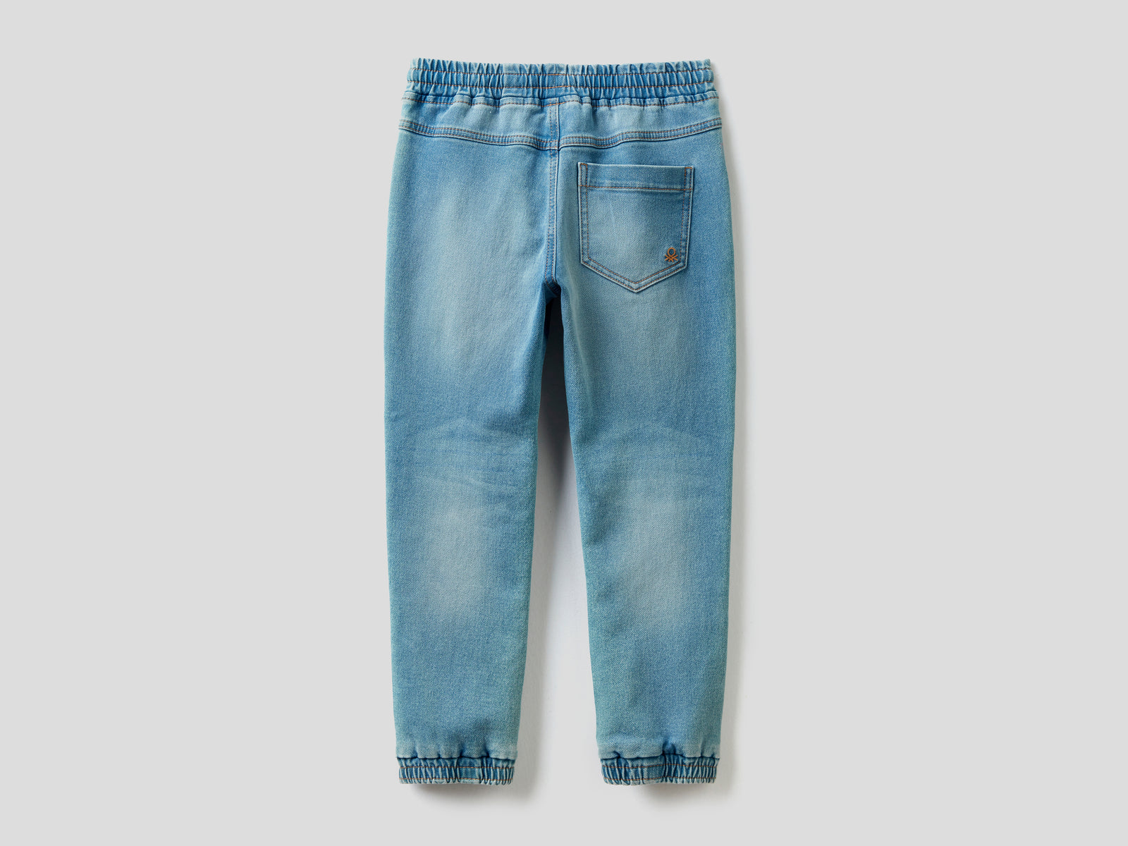 Joggers in cotone elasticizzato da bambino celeste 2 | Benetton Outlet