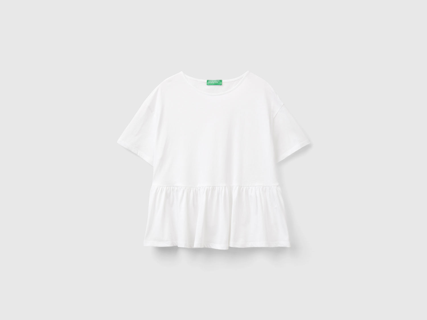 T-shirt boxy fit con balza da donna bianco | Benetton Outlet