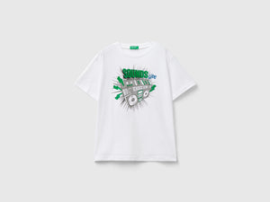 T-shirt con stampa gommata