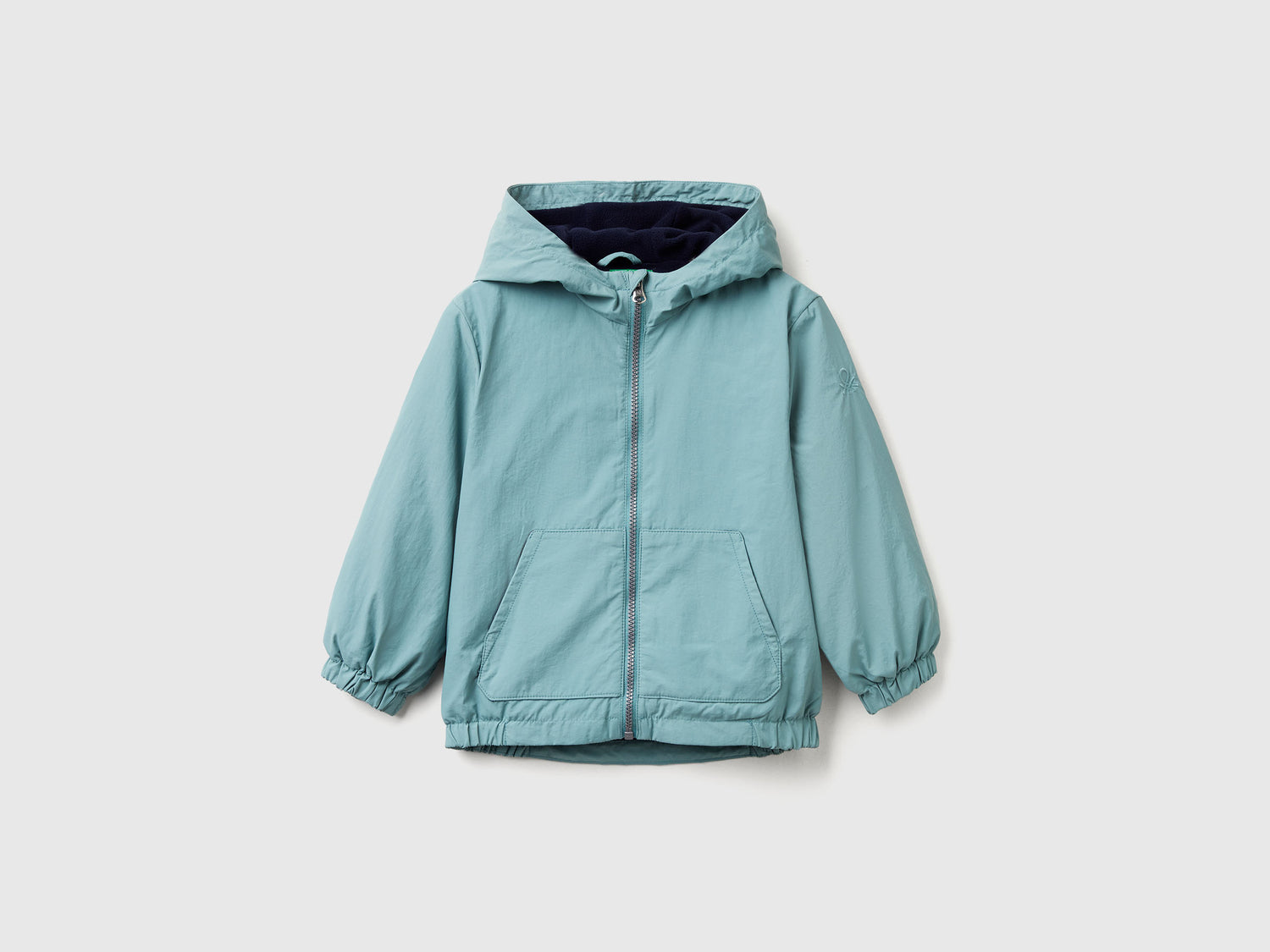 Giubbino con cappuccio da bimbo celeste | Benetton Outlet