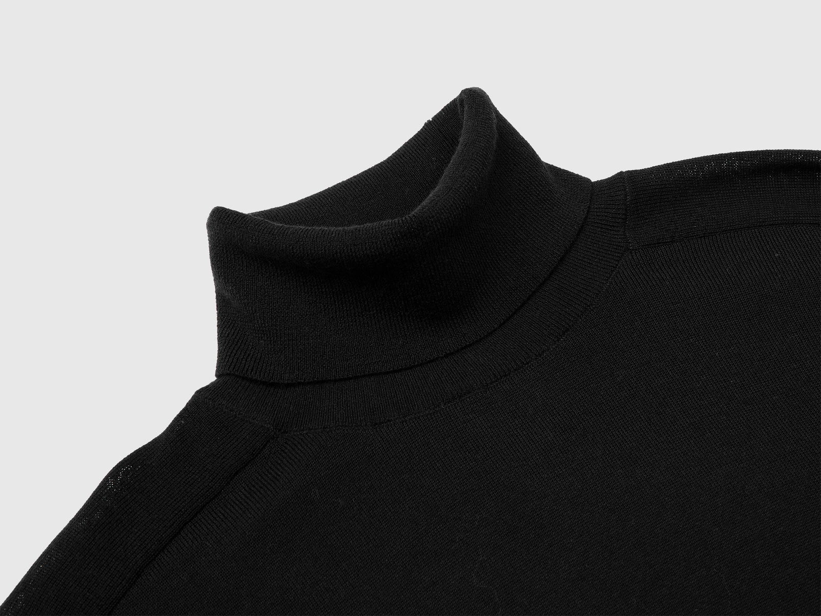 Dolcevita in pura lana Merino da donna nero 3 | Benetton Outlet