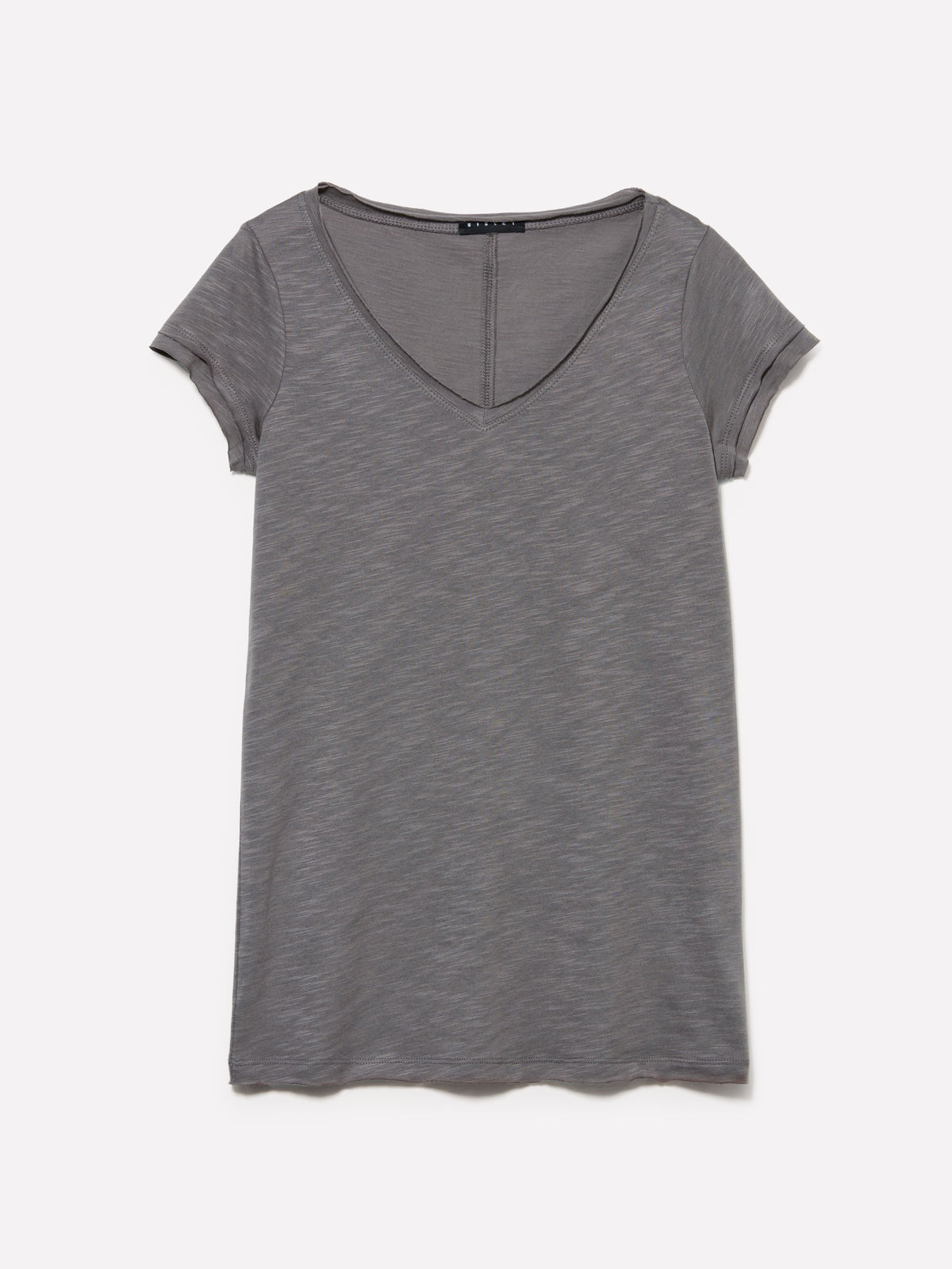 T-shirt con scollo a V e taglio a vivo