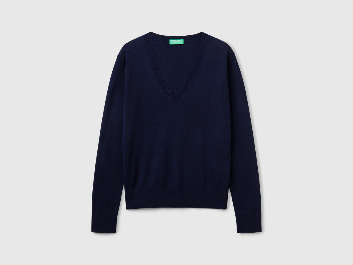 Maglia con scollo a V in misto seta