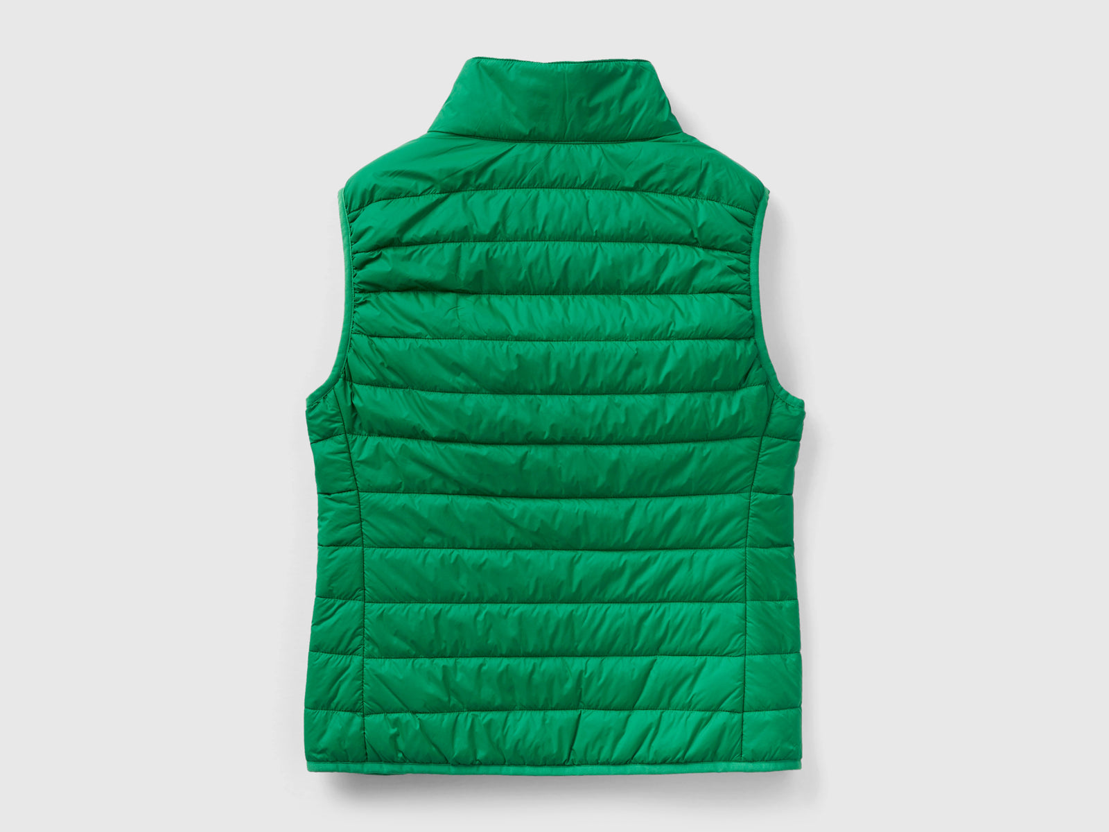Smanicato imbottito con ovatta riciclata da donna verde 2 | Benetton Outlet
