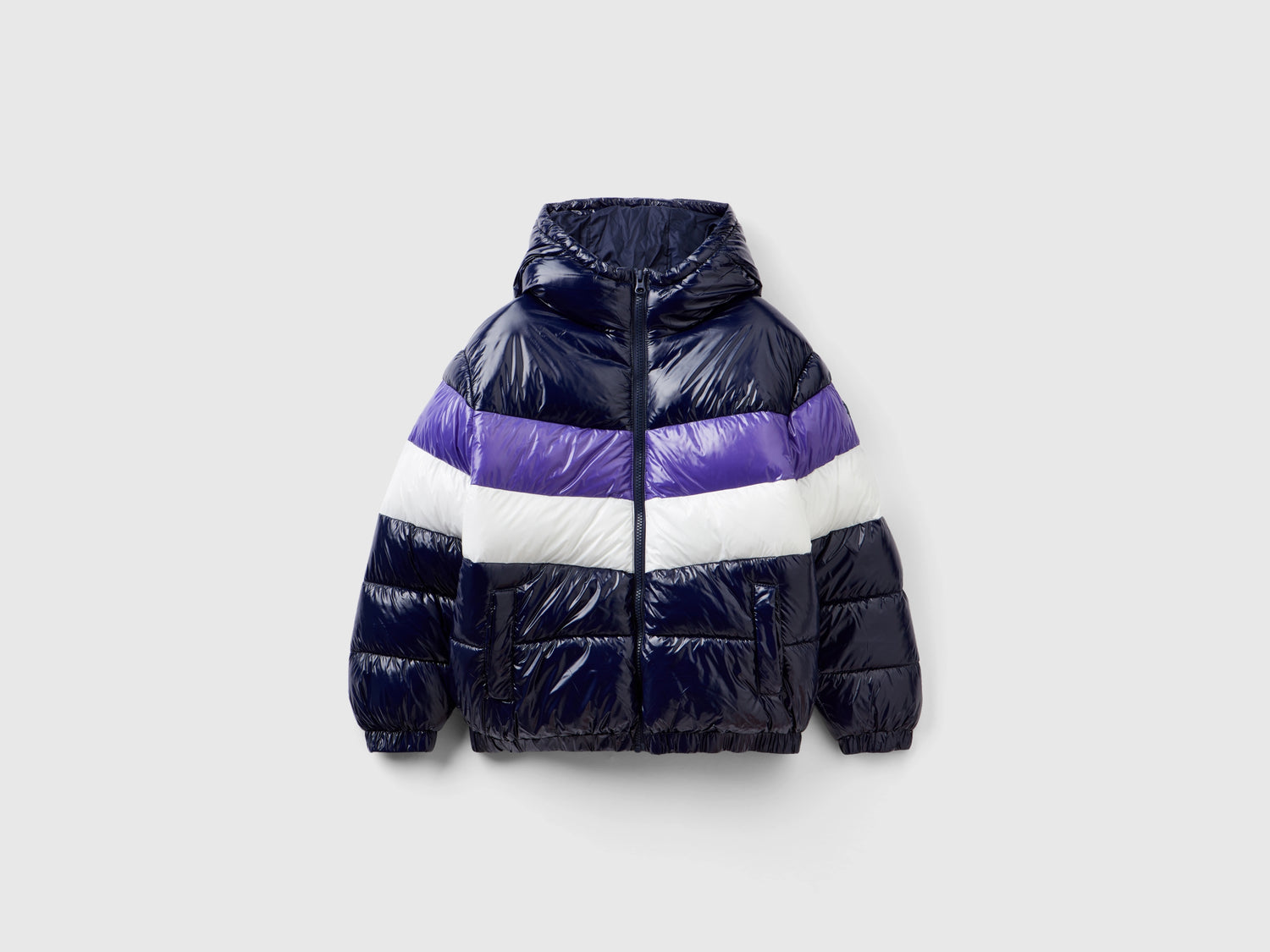 Piumino color block over fit da bambino blu scuro | Benetton Outlet