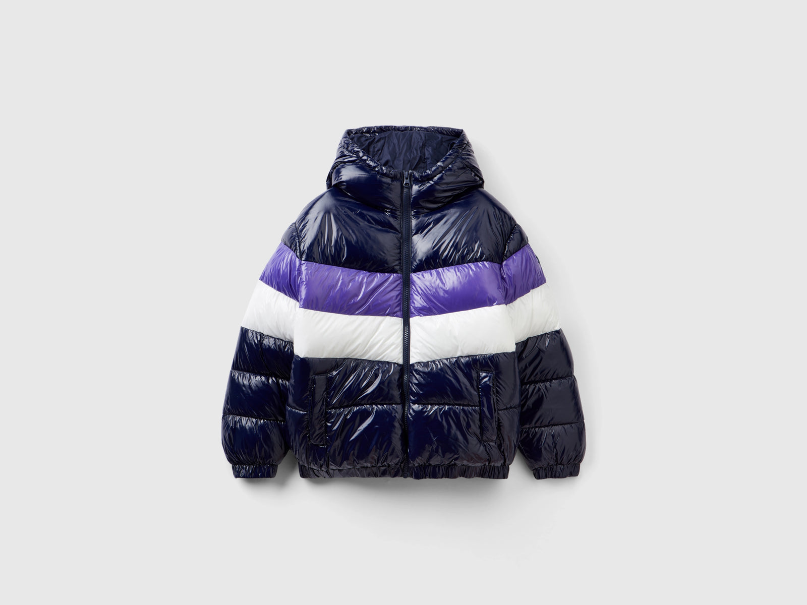 Piumino color block over fit da bambino blu scuro | Benetton Outlet