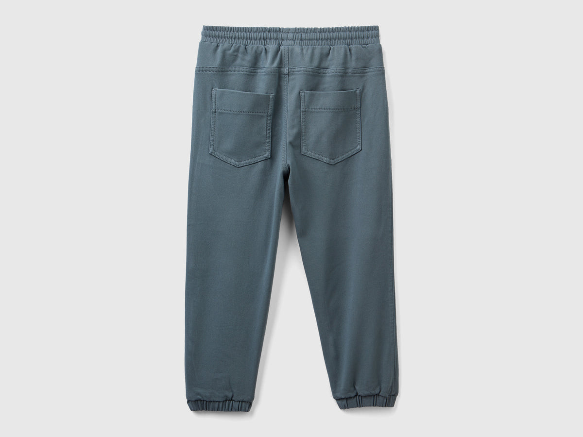 Joggers con coulisse e maxi tasche