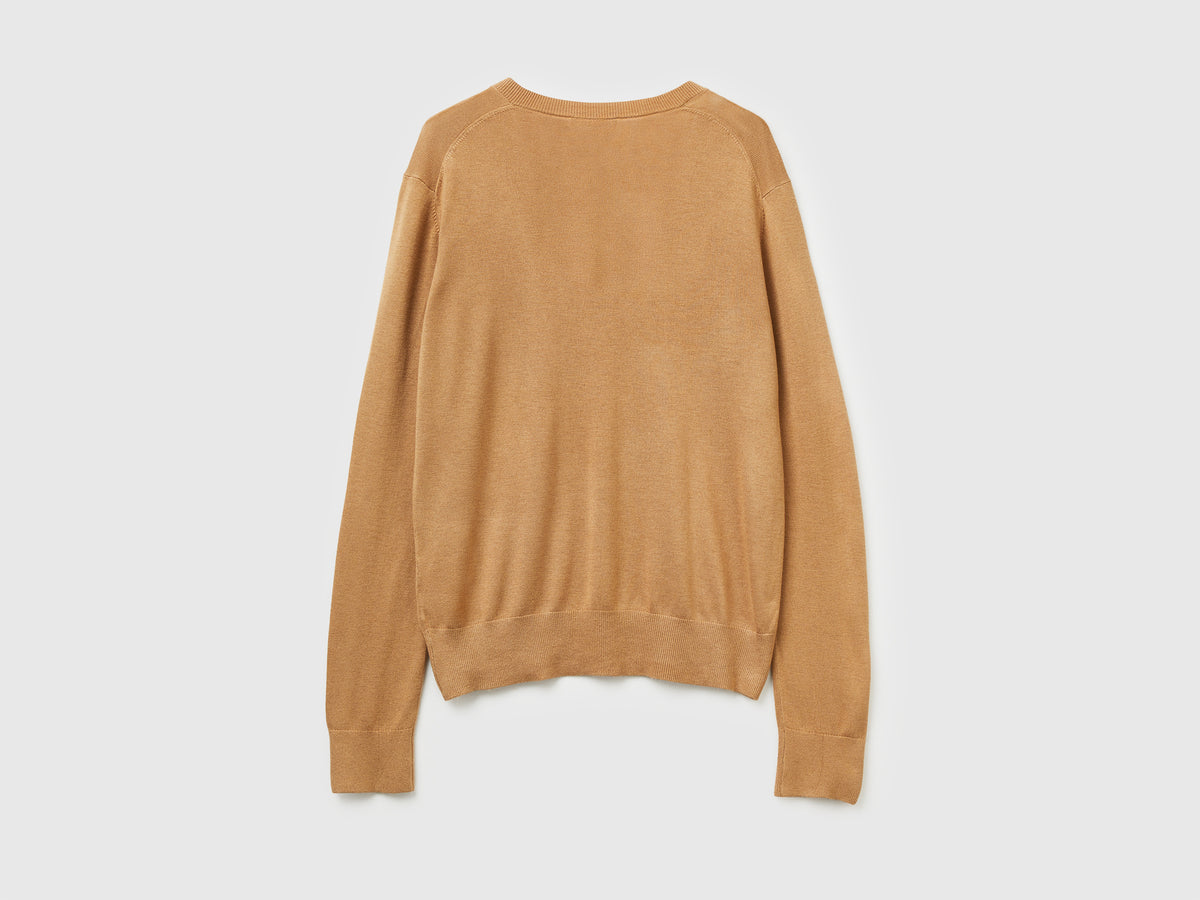 Maglia con scollo a V in misto seta