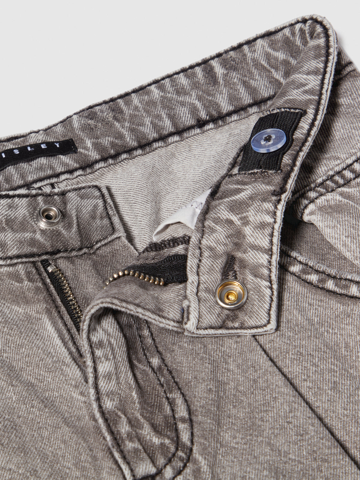 Jeans slouchy con rotture