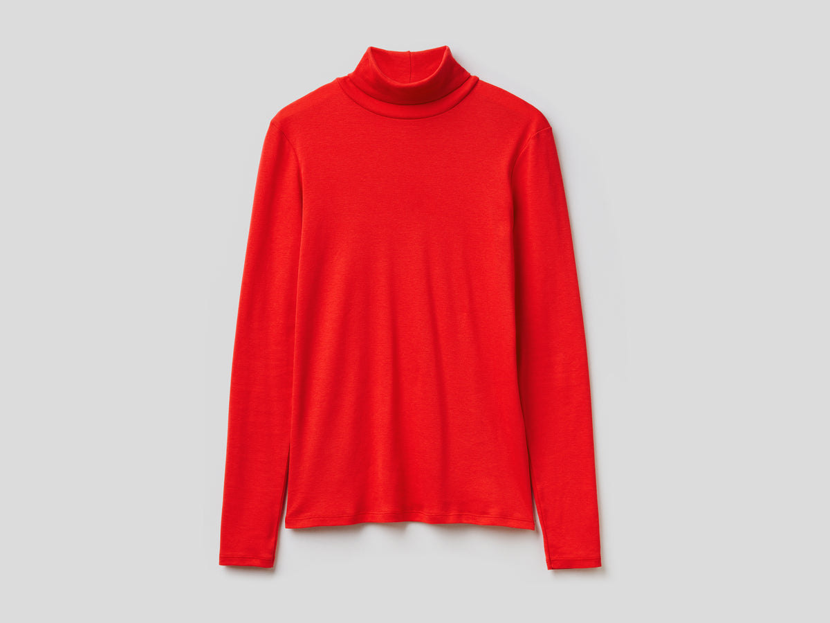 T-shirt a manica lunga con collo alto