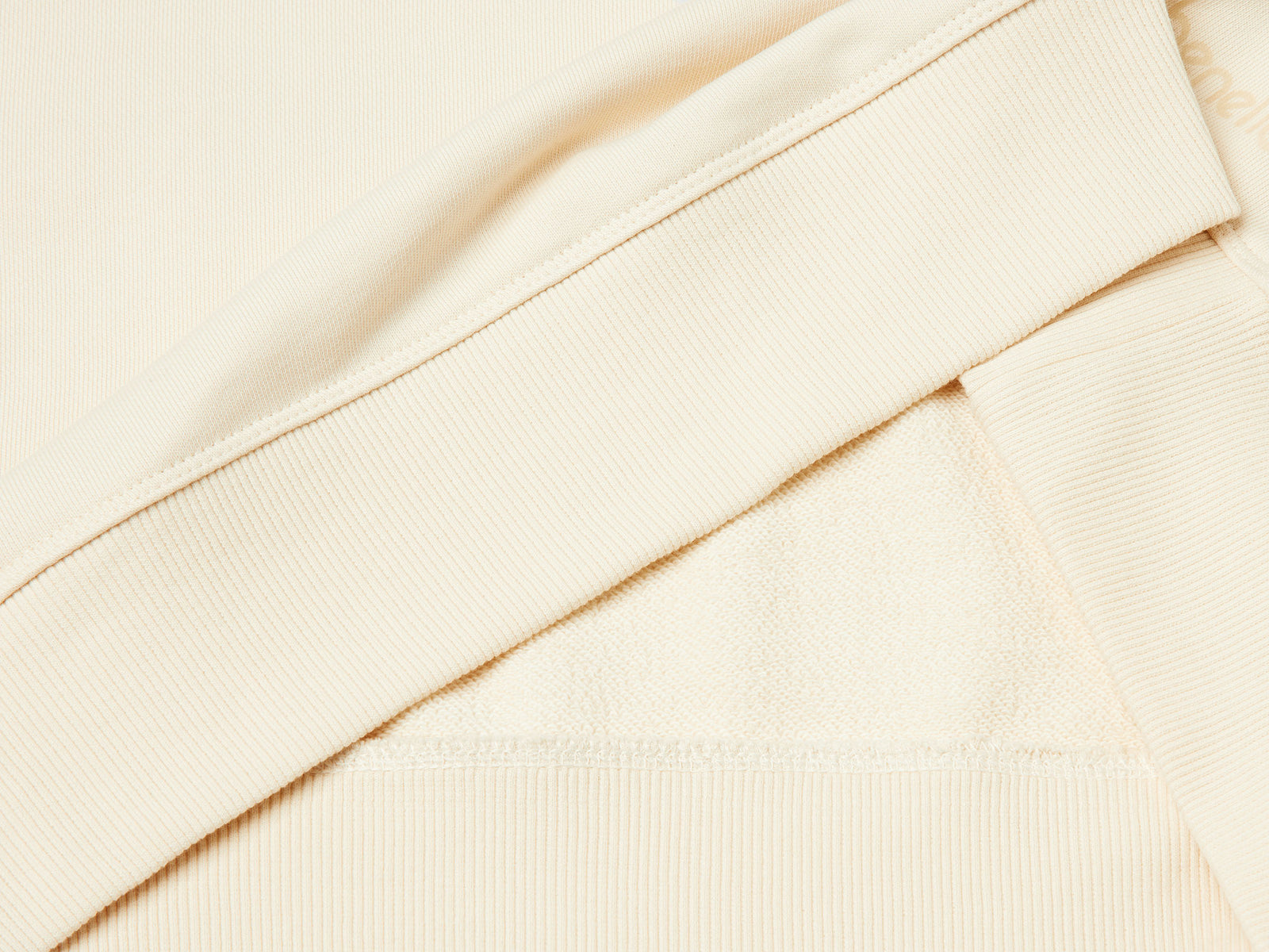 Felpa 100% cotone con stampa logo da donna bianco panna 3 | Benetton Outlet
