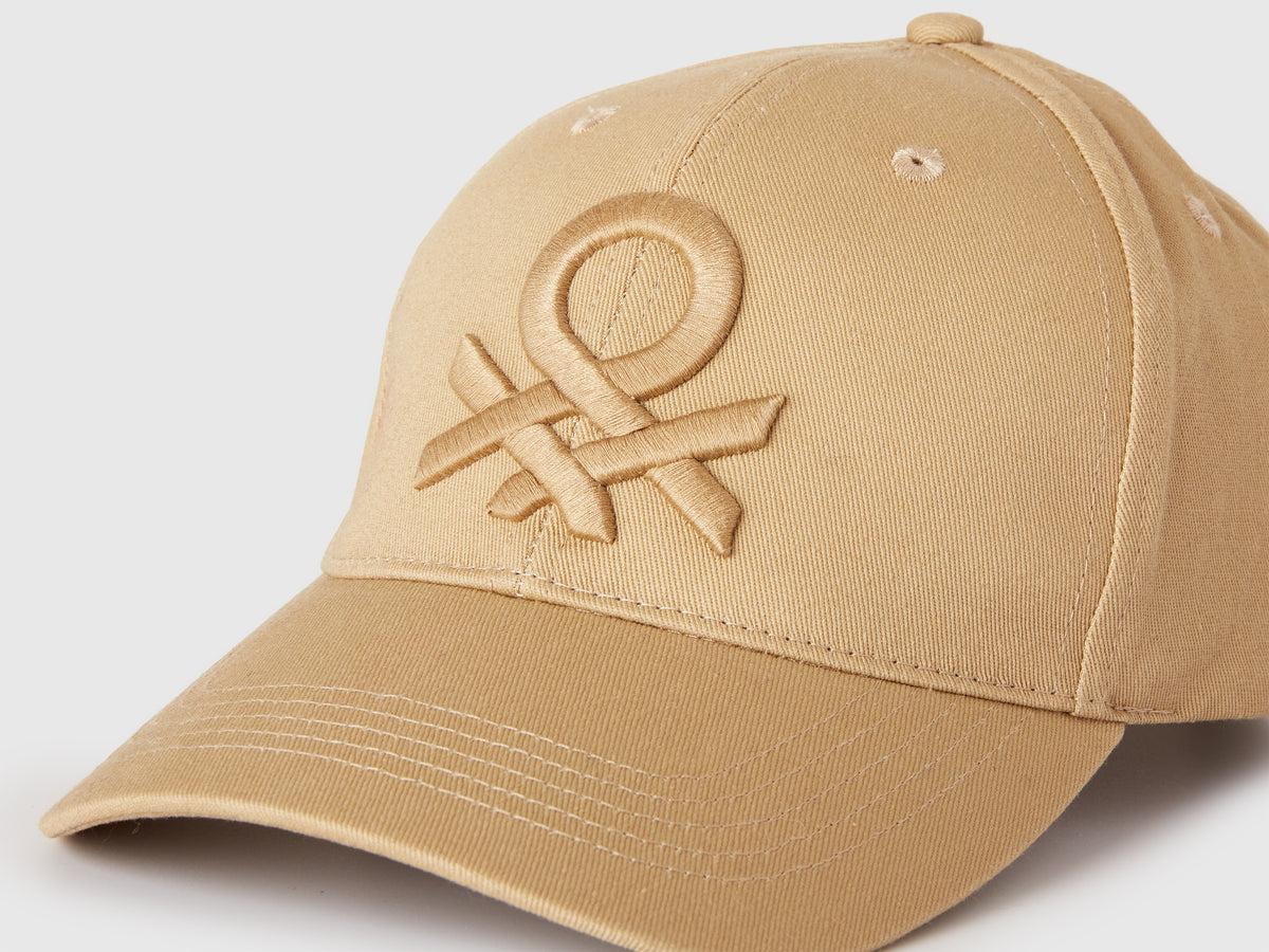 Cappello baseball con logo ricamato